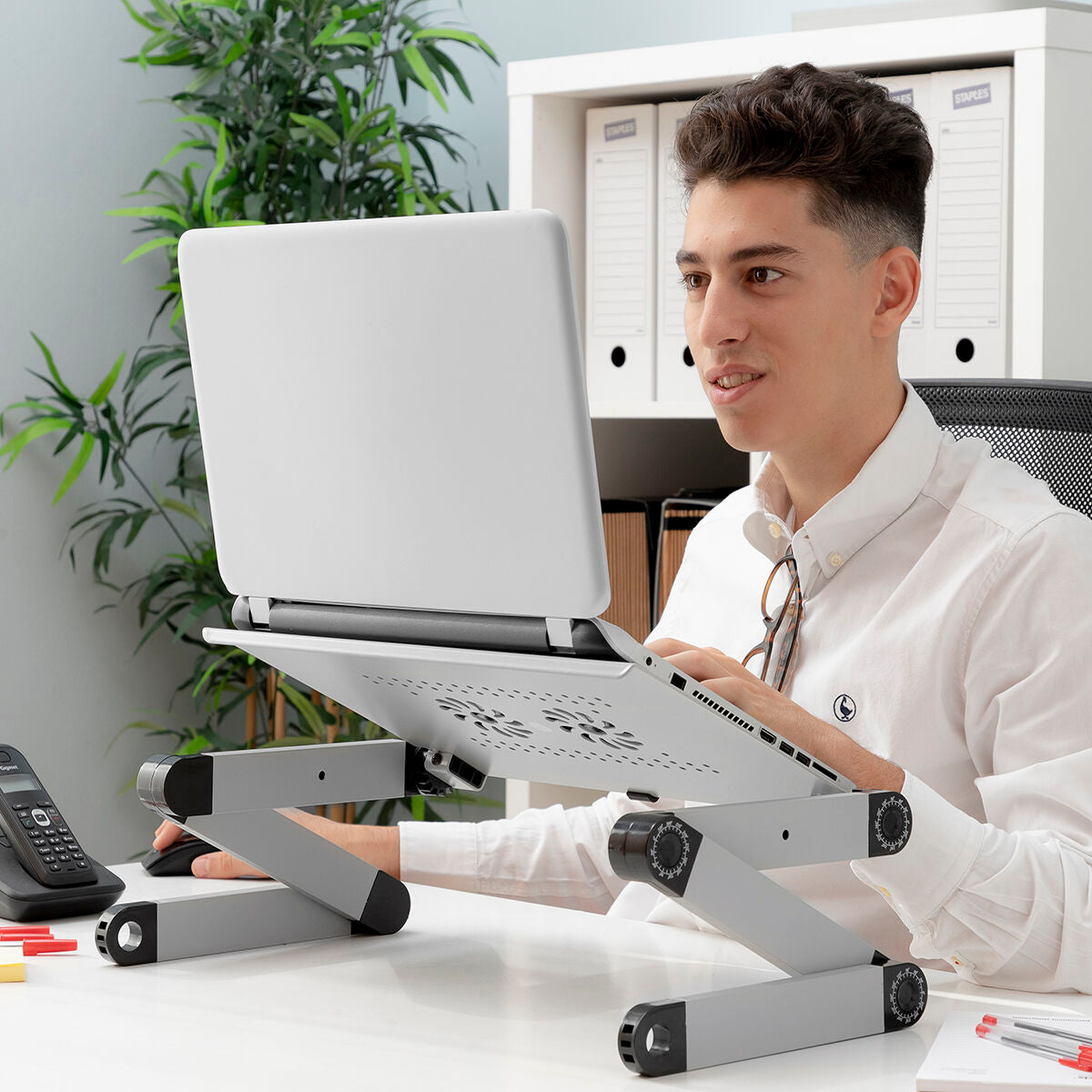 Axis-Dynamics | Adjustable Multi-position Laptop Table Omnible InnovaGoods